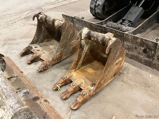 Minikoparka Bobcat E 17