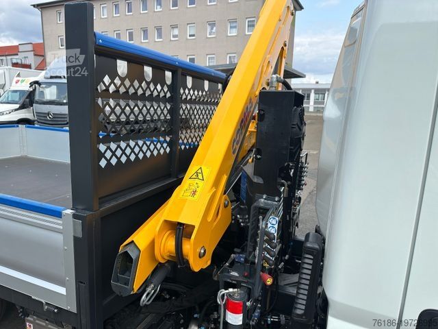 Pick-up van MITSUBISHI Canter Fuso 3C15 mit Kran NEU SOFORT