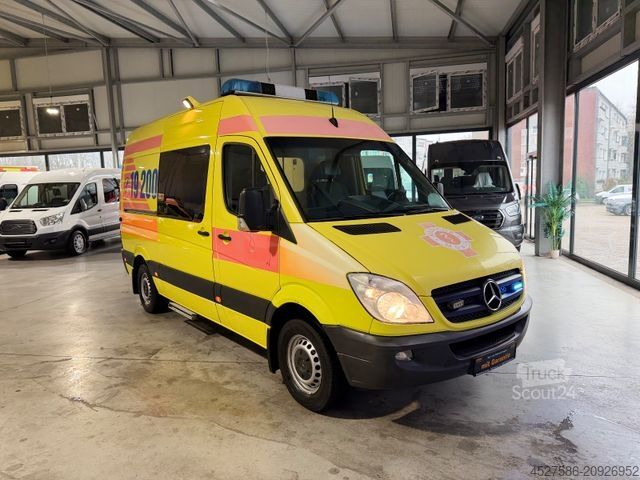 Feuerwehrfahrzeug MERCEDES-BENZ Sprinter II 316 CDI RTW/KTW*RETTUNGSFAHRZEUG*