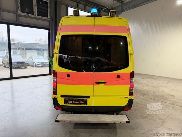 Feuerwehrfahrzeug MERCEDES-BENZ Sprinter II 316 CDI RTW/KTW*RETTUNGSFAHRZEUG*