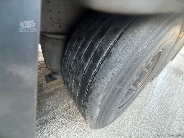 Otevřený návěs s plachtou SCHMITZ CARGOBULL SCB S3 MEGA 2xLift 435/50R19,5 1A Zustand