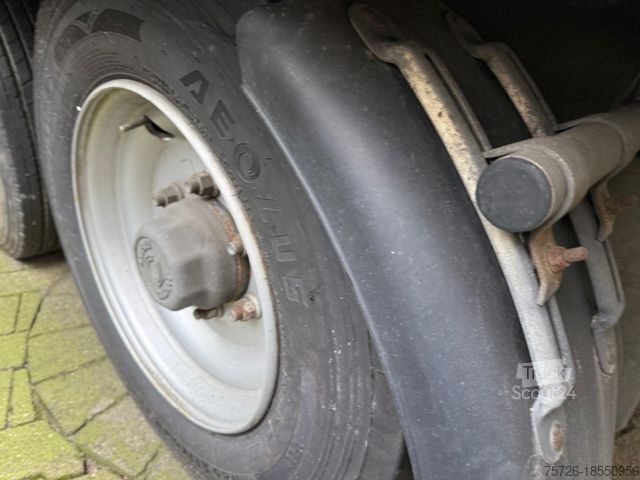 Box trailer Clausing,Brandschaden bed. Fahrbe