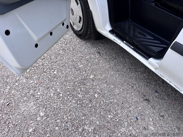 пикап ван Ford Transit 300