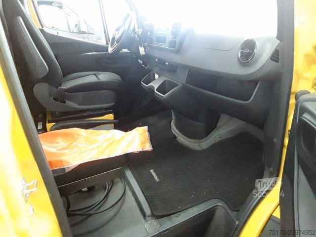 Kastenwagen MERCEDES-BENZ eSprinter 312 DHL Regal KEP-Ausbau
