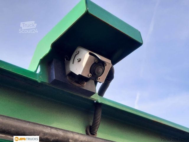 Camião de caixa fechada MERCEDES-BENZ 1824 L ACTROS Koffer 7,35 m mit Tür + LBW 2t