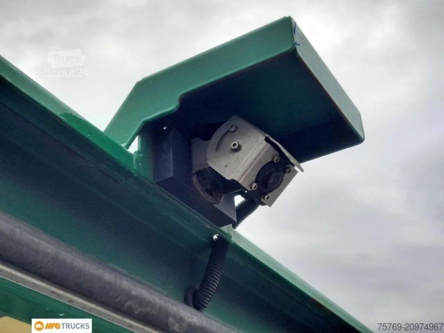 Camião de caixa fechada MERCEDES-BENZ 1824 L ACTROS Koffer 7,35 m mit Tür + LBW 2t