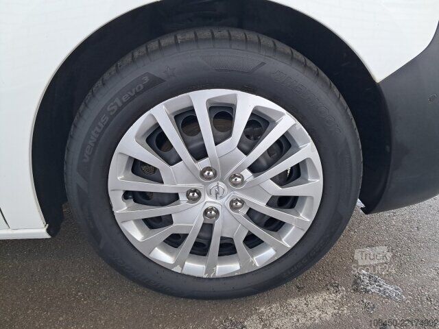 Микробус Opel Vivaro Kombi 1.5 D L 9-Sitzer Klima Android Auto