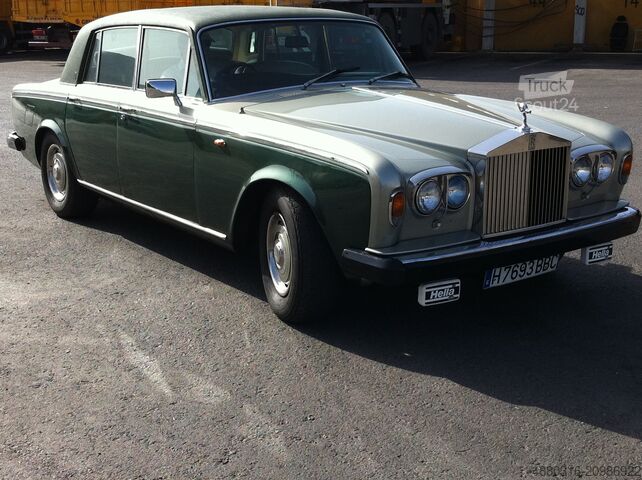 Voiture classique ROLLS ROYCE SILVER SHADOW 2