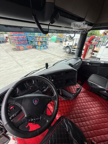 φορτηγό επικίνδυνων υλικών SCANIA R 450
