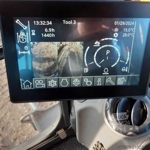 حفار متحرك LIEBHERR A912 compact