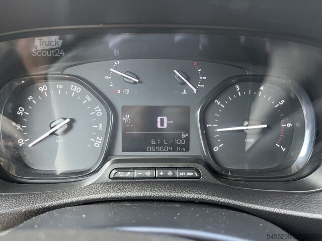 Універсал з високим дахом Peugeot Expert 1.5 BlueHDI Marge BTW en BPM vrij!! Airc...