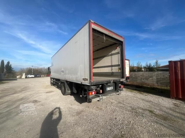 Camion frigorifique Mercedes-Benz Antos 1830