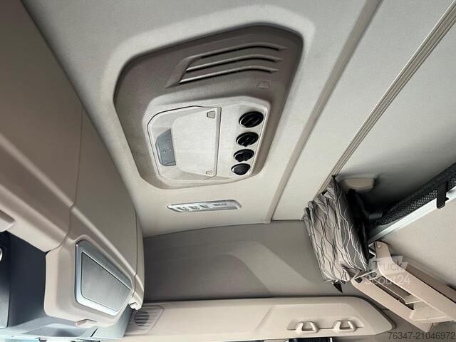 Влекач за голям обем DAF XG 480 FT Low Deck Retarder Standklima 2xTank