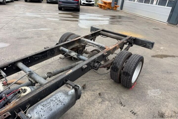 Fourgon IVECO Daily 35C12