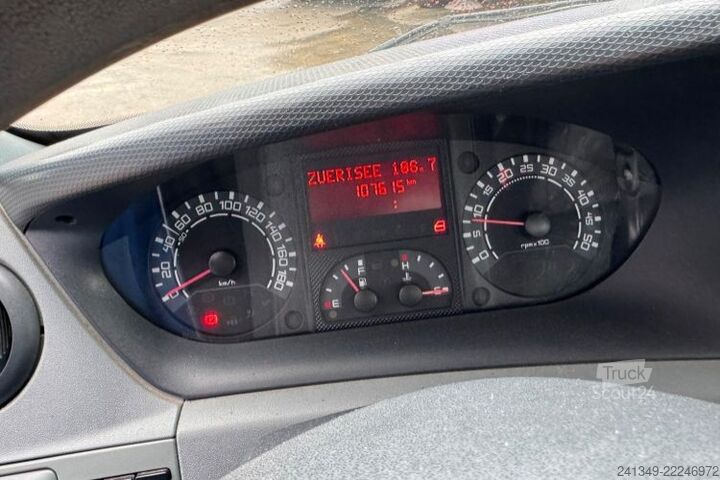 Fourgon IVECO Daily 35C12