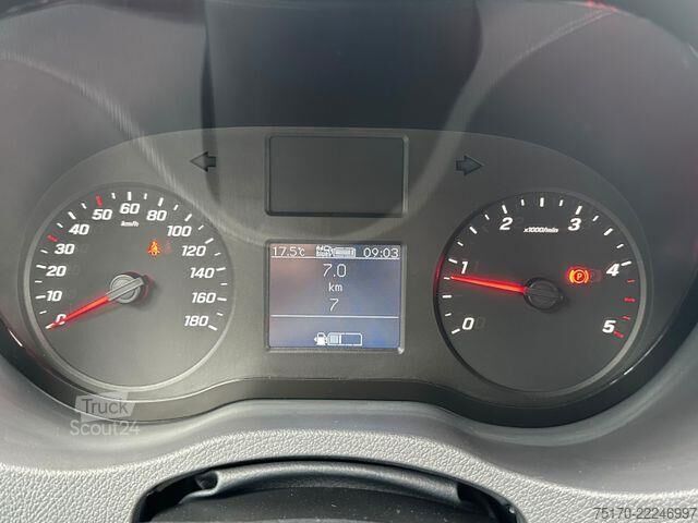 Podwozie z kabiną Mercedes-Benz Sprinter 311 CDI 4325 Fahrgestell