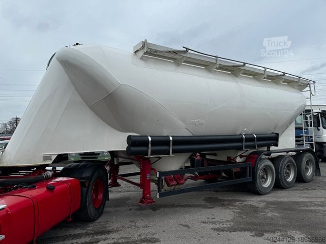 Силосный полуприцеп SPITZER SF2436/2 UNPM Silo 2X Euter Rieselgüter TOP 36m3
