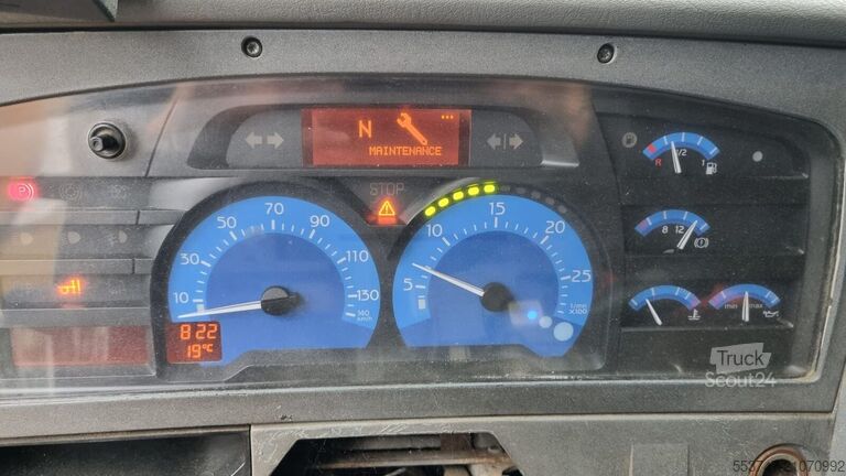 Сідловий тягач Renault Premium 420.19 Renault Premium 420.19