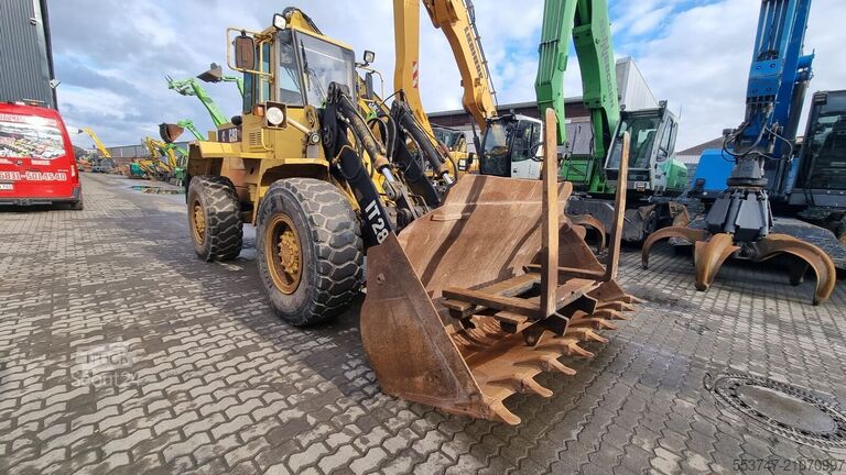 Wiellader Caterpillar IT 28 B