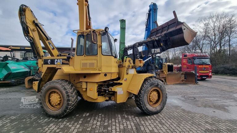 Wiellader Caterpillar IT 28 B