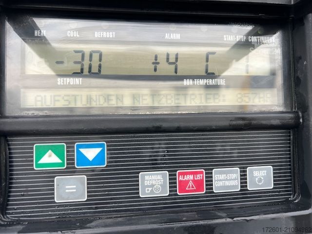 Reefer semitrailer SCHMITZ CARGOBULL SKO24/Carrier 1950Mt/Multitemp/Trennwand /Lift