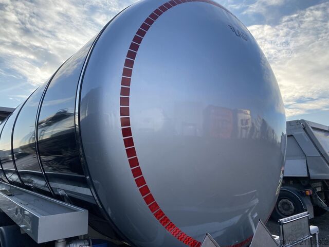 Bitumen tank semitrailer Lag O-3-ST bitumen tank trailer 43 t / 2023