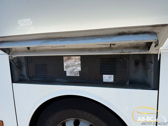 Turistbuss MERCEDES-BENZ Tourismo RHD-M, 57 Sitze