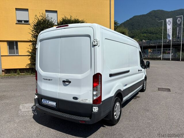  Ford Transit