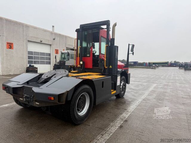 Velika obremenitev Kalmar Terminal tractor / Terminal-Zugmaschine /