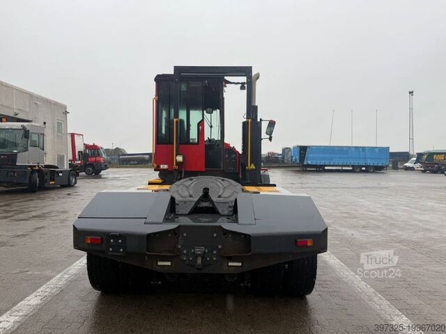 Velika obremenitev Kalmar Terminal tractor / Terminal-Zugmaschine /
