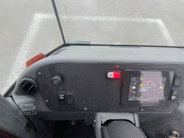 Standard-SZM Kalmar Terminal tractor / Terminal-Zugmaschine /