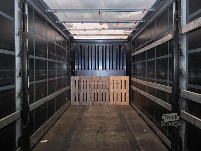 Open oplegger met zeil KRONE SD / Liftachse