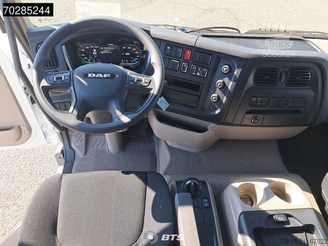 Camión plataforma con toldo DAF XB 290 4X2 FA VDC 16t - Curtainsider Junge