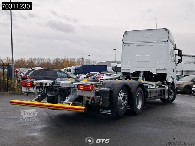 Camión con caja móvil DAF XG 480 6X2 FAN - SDG BDF Multi 1120-1320