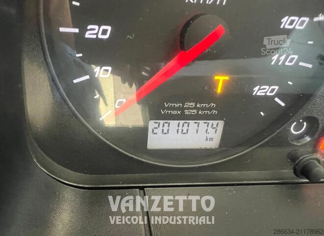 3 essieux sur châssis Iveco AD260S46 STRALIS