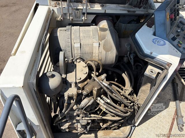 آلة كشط الأسفلت Wirtgen W100CFi