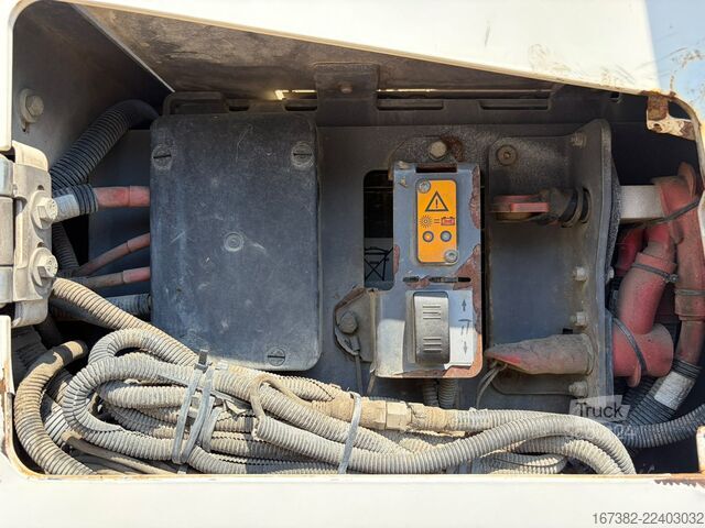 آلة كشط الأسفلت Wirtgen W100CFi