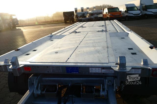 Lågbyggd trailer MÜLLER-MITTELTAL 18t. Kombi, Abroller Absetzer Tieflader, Parabel