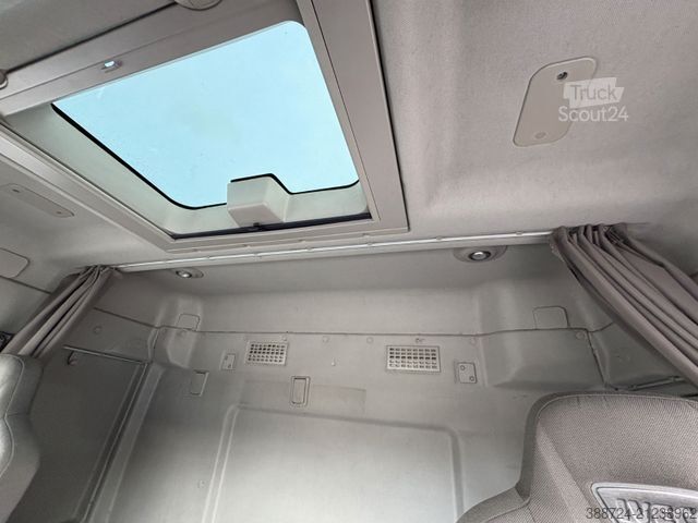 Beverage truck IVECO AS260SY*E6c*Lenk+Lift*Klima*Geträ.Zertifikat*TÜV