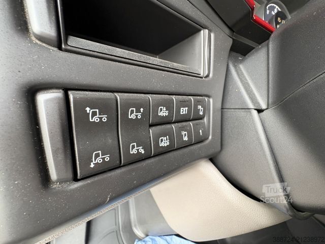 Standard tractor unit SCANIA S580*Topline*Retarder*Vollspoiler*Navi*Standklim