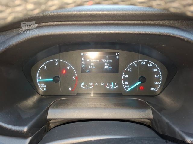 Yüksek tavanlı panelvan FORD Transit Custom L2H2 Trend Klima Navi Kamera AHK