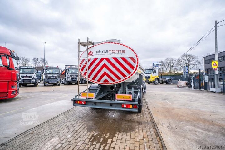 резервуар VAN DEN DIJSEL WATER TANK