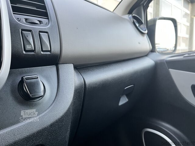 Autobús de pasajeros Renault Trafic Passenger 1.6 dCi BTW / BPM vrij marge E...