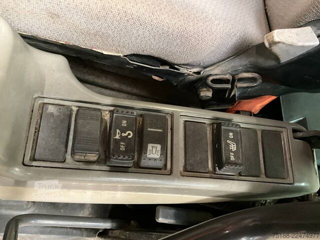 гусеничный экскаватор Hitachi ZX 210 LC-5B