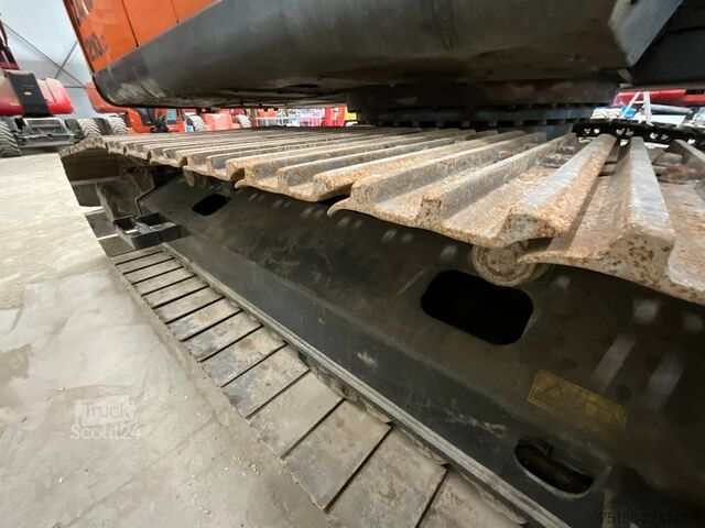 гусеничный экскаватор Hitachi ZX 210 LC-5B