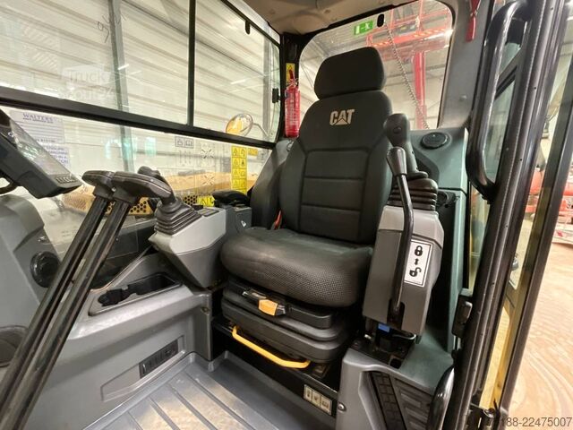 Mini bager Caterpillar 306 CR