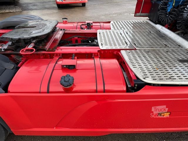 Τυπική μονάδα τράκτορα DAF XF 510 FT SSC Retarder Turboschaden Top Zustand