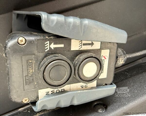 Camión volquete IVECO DAILY 35C12