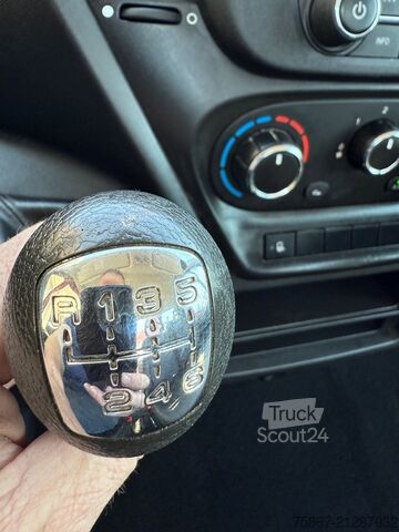 Camión volquete IVECO DAILY 35C12