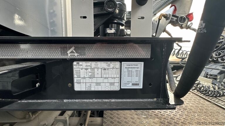 Naczepa wywrotka Langendorf SKS-HS 24/30  ISOXX MULDEThemo isoliert